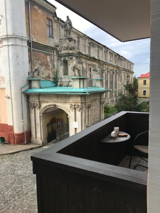 Бажане Місце Apartment Kamianets Podilskyi Bagian luar foto