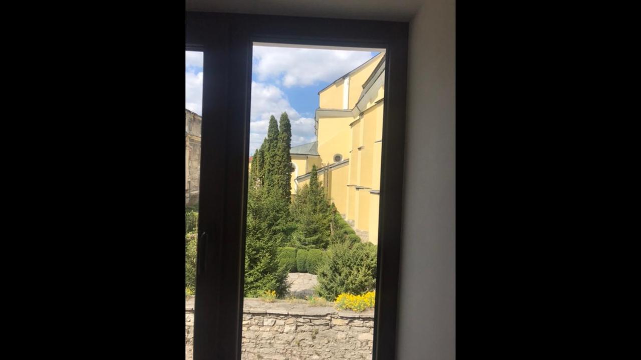 Бажане Місце Apartment Kamianets Podilskyi Bagian luar foto