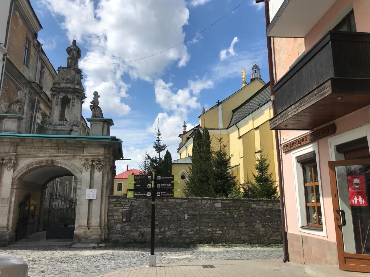 Бажане Місце Apartment Kamianets Podilskyi Bagian luar foto